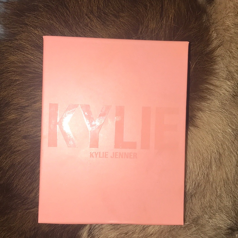 Kylie Cosmetics Blush -Barely Legal